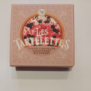 LAURENCE,GALERIE DE CHOCOLAT, ΤΑΡΤΑ ΜΕ ΛΕΥΚΗ ΣΟΚΟΛΑΤΑ, ΦΡΑΟΥΛΑ & ΜΥΡΤΙΛΟ, 100gr